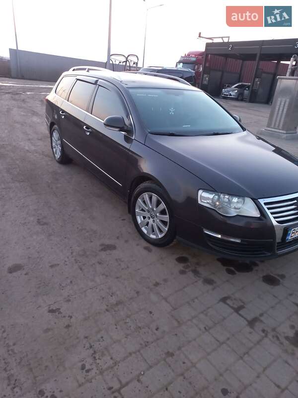 Універсал Volkswagen Passat 2008 в 