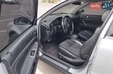 Седан Volkswagen Passat 2001 в 