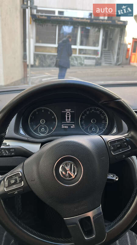 Седан Volkswagen Passat 2012 в Киеве фото 4 Седан Volkswagen Passat 2012 в Киеве