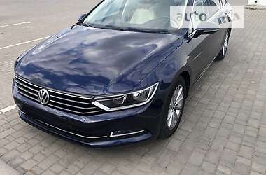 Універсал Volkswagen Passat 2017 в Луцьку