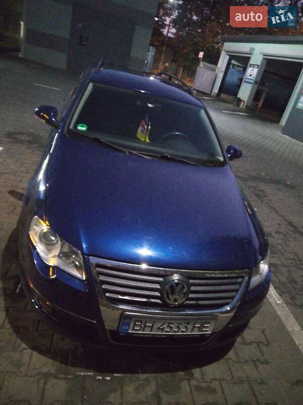 Универсал Volkswagen Passat 2005 в Измаиле