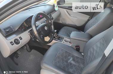 Універсал Volkswagen Passat 2010 в 