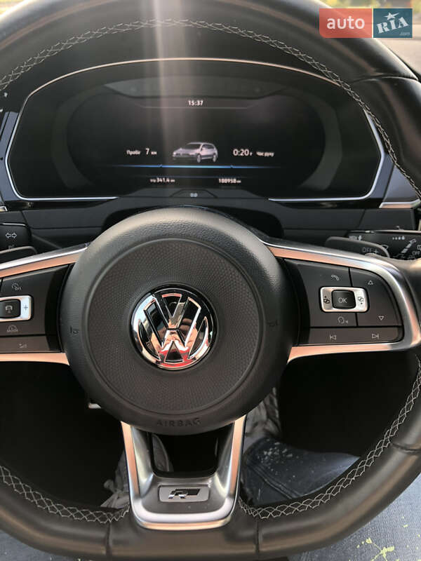 Универсал Volkswagen Passat 2018 в Ровно