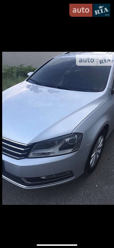 Универсал Volkswagen Passat 2011 в Ужгороде фото 4 Универсал Volkswagen Passat 2011 в Ужгороде
