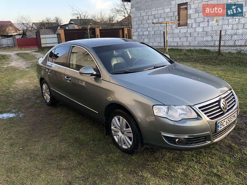 Седан Volkswagen Passat 2007 в Новояворівську