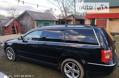 Универсал Volkswagen Passat 2005 в Жовкве