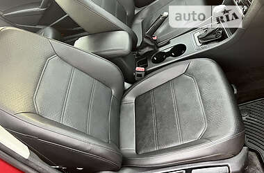 Седан Volkswagen Passat 2015 в 