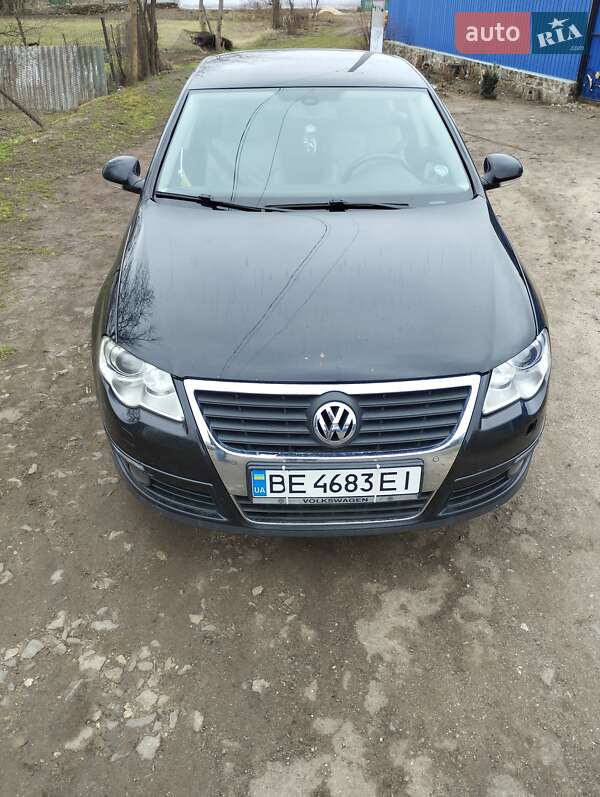 Седан Volkswagen Passat 2008 в Новому Бузі