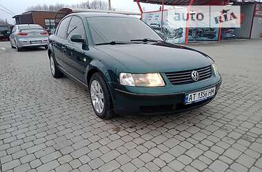 Седан Volkswagen Passat 1999 в 