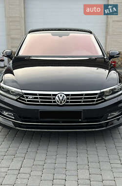 Седан Volkswagen Passat 2015 в Коломые