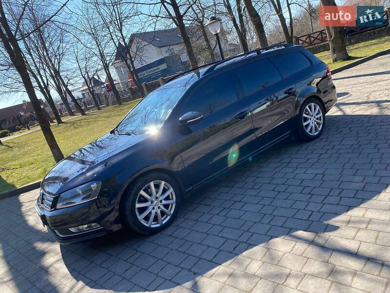 Универсал Volkswagen Passat 2012 в Рожнятове