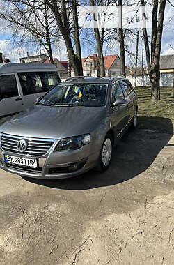 Универсал Volkswagen Passat 2006 в Здолбунове