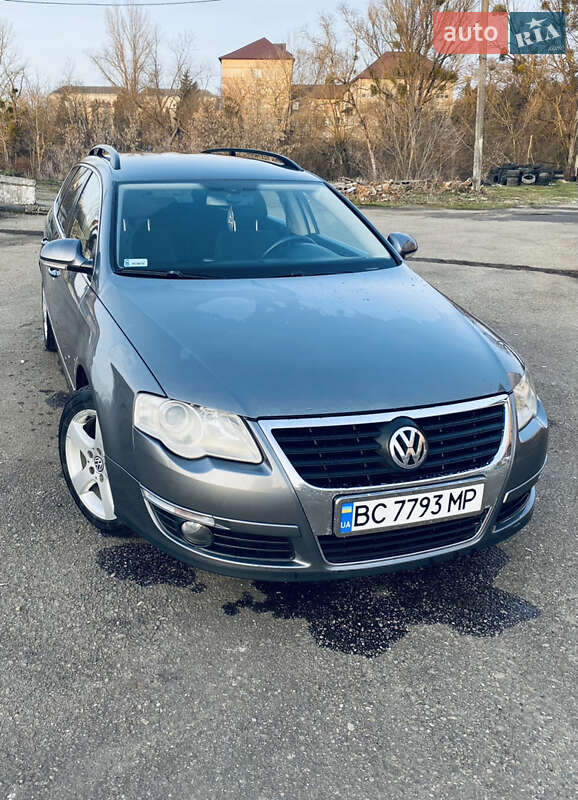 Універсал Volkswagen Passat 2006 в Самборі