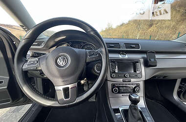 Универсал Volkswagen Passat 2011 в Воловце