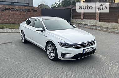 Седан Volkswagen Passat 2015 в 