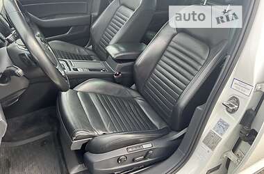 Седан Volkswagen Passat 2015 в 