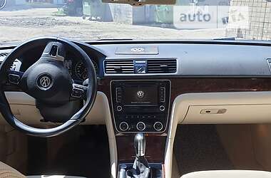 Седан Volkswagen Passat 2012 в Одессе