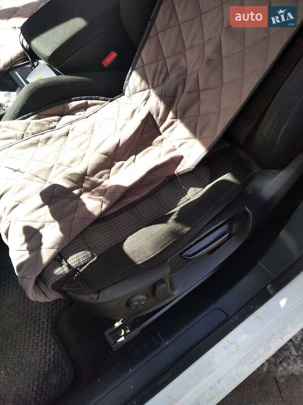 Универсал Volkswagen Passat 2013 в Львове фото 12 Универсал Volkswagen Passat 2013 в Львове