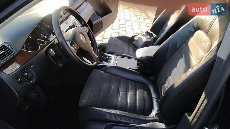 Седан Volkswagen Passat 2008 в Чорткові
