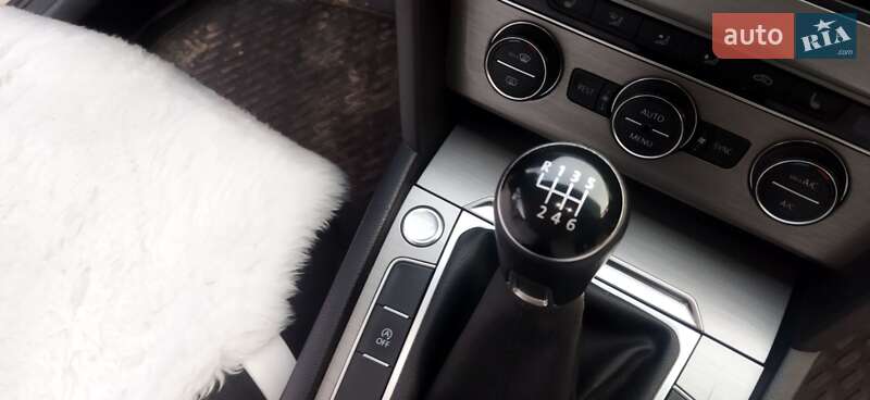 Універсал Volkswagen Passat 2016 в Корсунь-Шевченківському