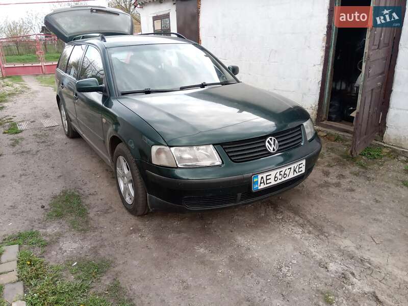 Універсал Volkswagen Passat 1999 в Васильківці