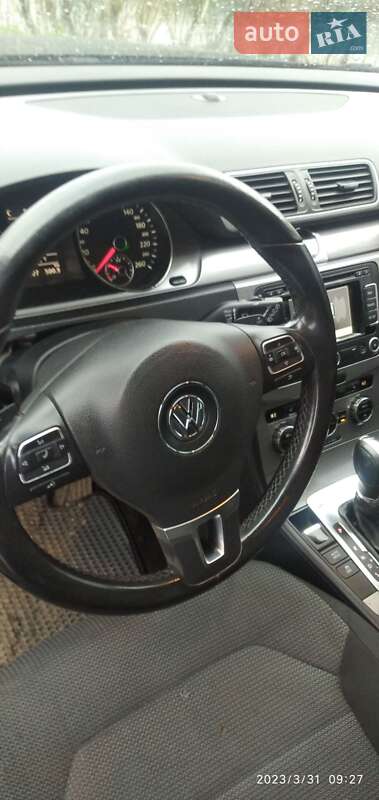 Универсал Volkswagen Passat 2011 в Сарнах
