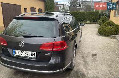 Универсал Volkswagen Passat 2011 в 