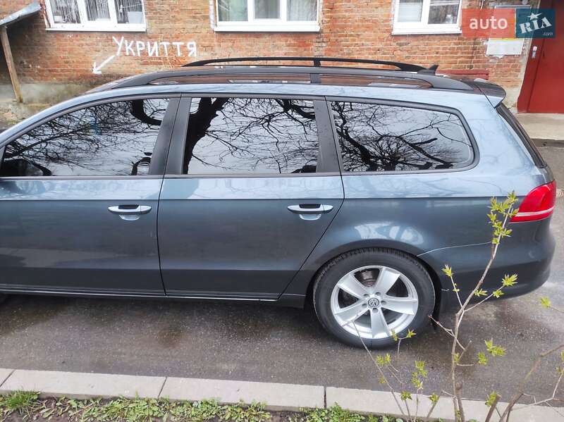 Универсал Volkswagen Passat 2011 в Хмельницком