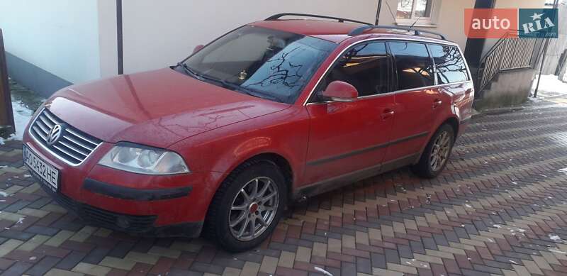 Универсал Volkswagen Passat 2004 в Хусте