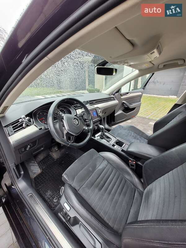 Универсал Volkswagen Passat 2015 в Ужгороде