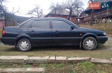 Седан Volkswagen Passat 1994 в Ждениеве
