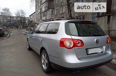 Универсал Volkswagen Passat 2005 в Доброполье