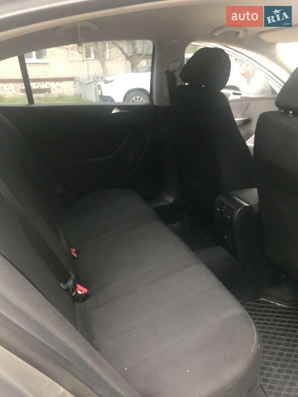 Седан Volkswagen Passat 2005 в Николаеве