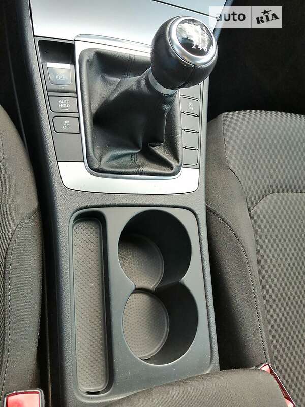 Універсал Volkswagen Passat 2012 в Броварах