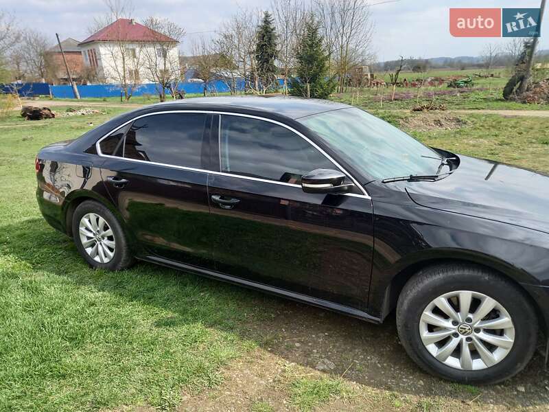 Седан Volkswagen Passat 2014 в Снятине