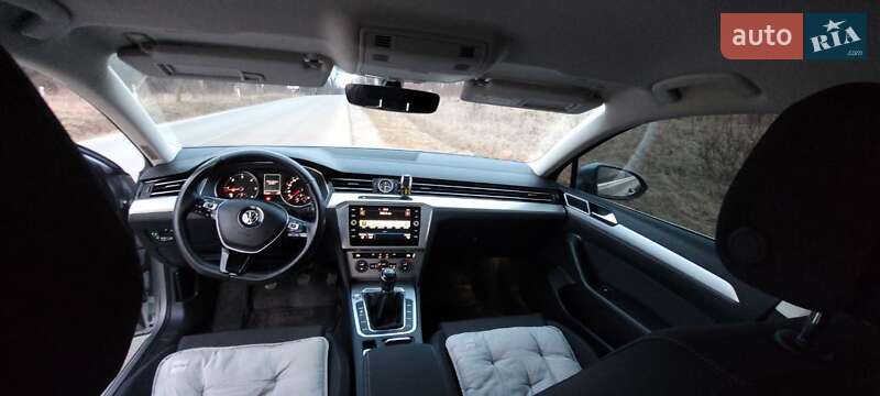 Универсал Volkswagen Passat 2017 в Дрогобыче