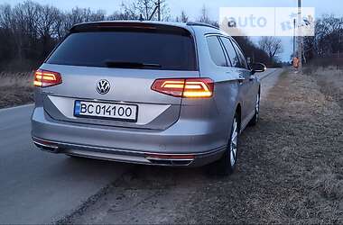 Универсал Volkswagen Passat 2017 в Дрогобыче