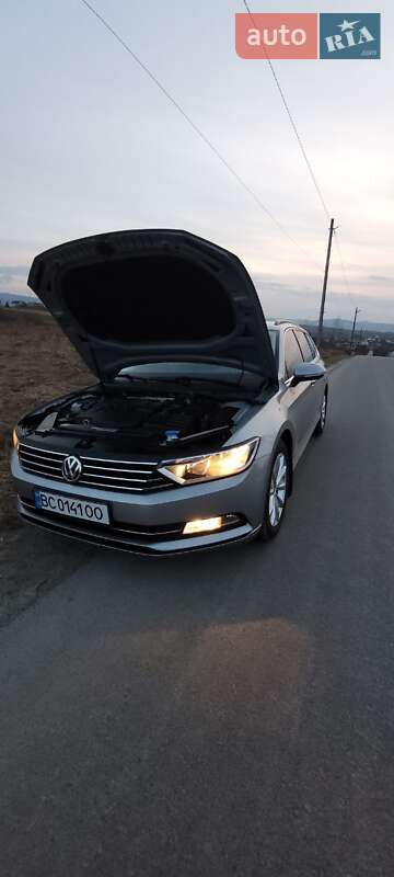 Универсал Volkswagen Passat 2017 в Дрогобыче