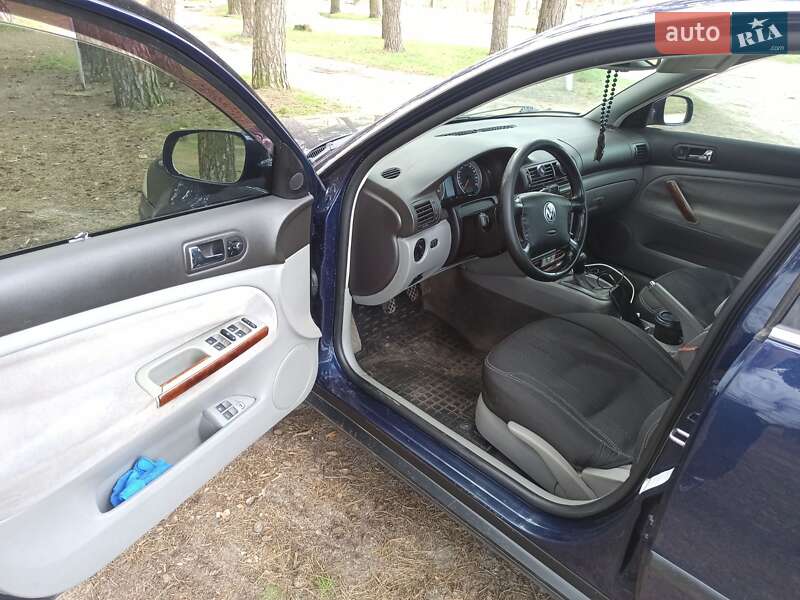 Седан Volkswagen Passat 2001 в Сумах