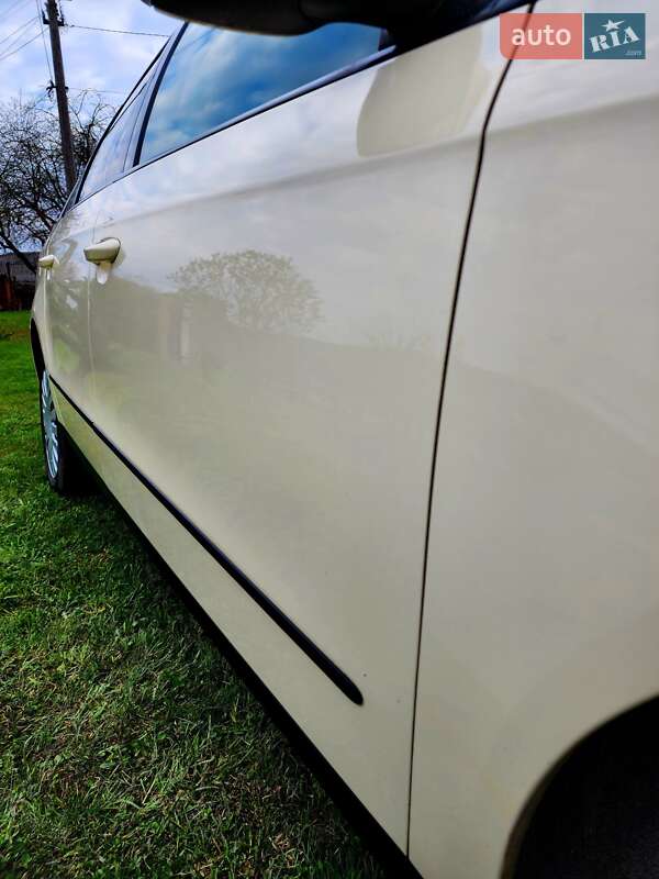 Універсал Volkswagen Passat 2010 в Косові