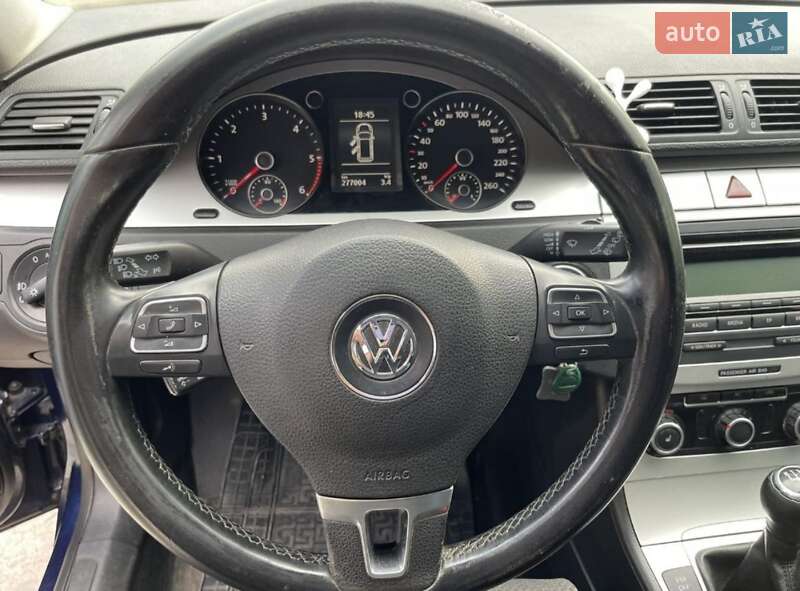 Универсал Volkswagen Passat 2010 в Ужгороде