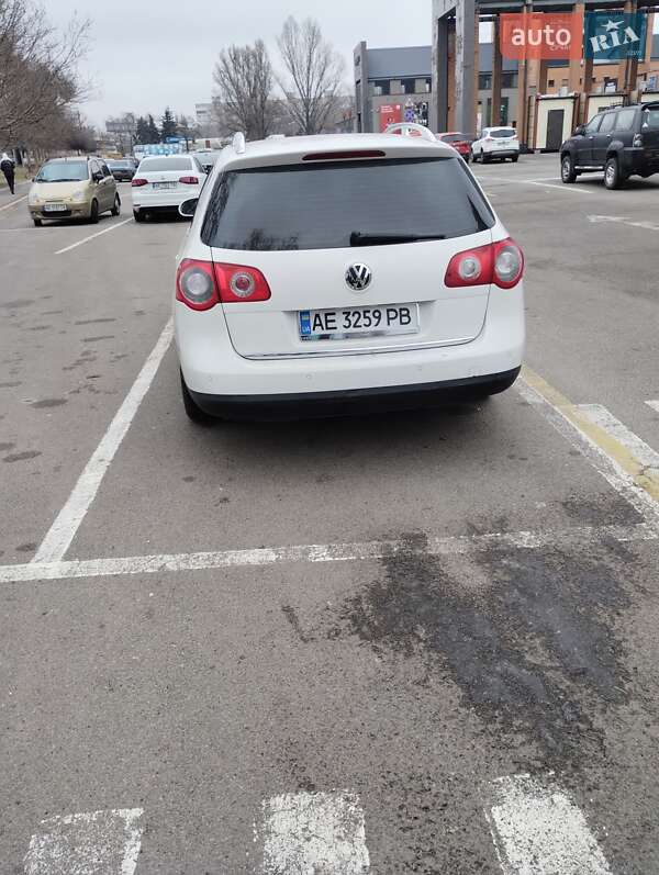 Универсал Volkswagen Passat 2009 в Полтаве