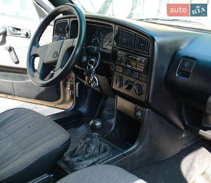 Volkswagen Passat 1990