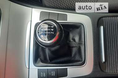 Універсал Volkswagen Passat 2010 в 