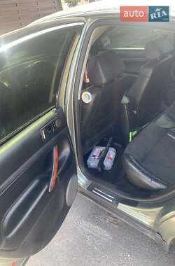 Седан Volkswagen Passat 2003 в 