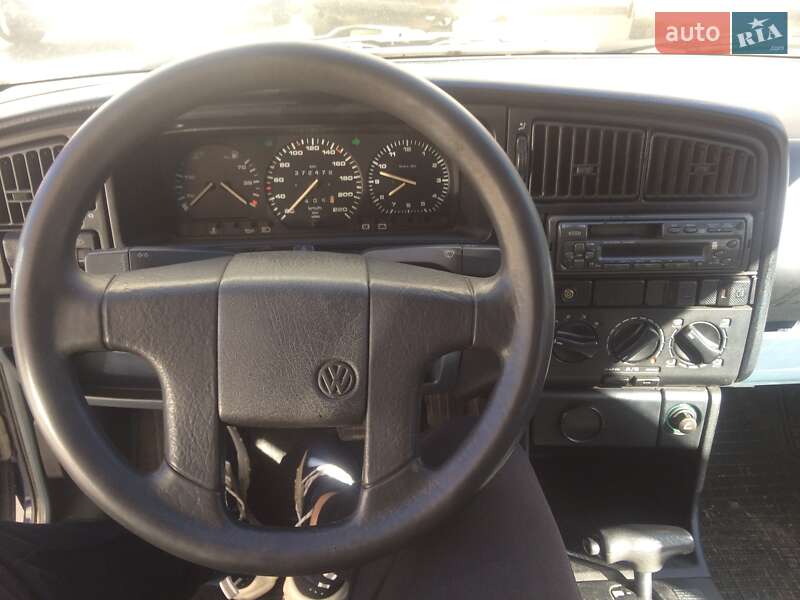 Седан Volkswagen Passat 1991 в Киеве