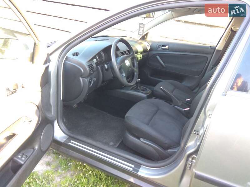 Універсал Volkswagen Passat 2003 в Києві