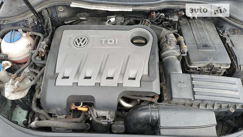 Универсал Volkswagen Passat 2011 в Овруче