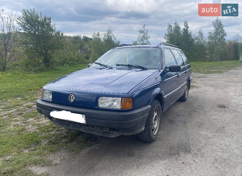 Универсал Volkswagen Passat 1989 в Корце