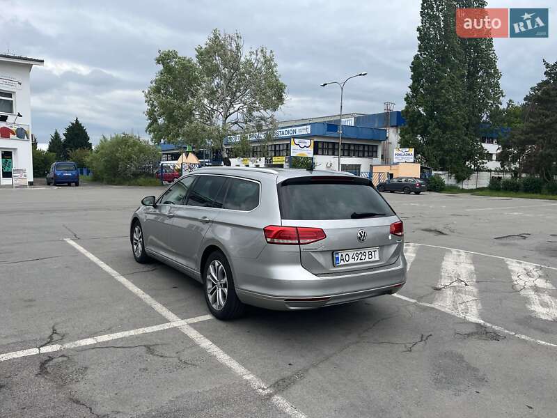 Универсал Volkswagen Passat 2016 в Ужгороде